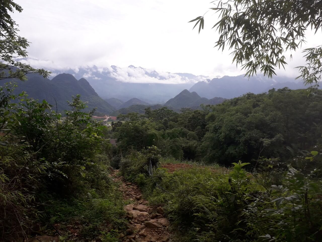 Pu Luong trek view